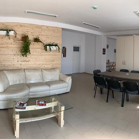 Hotel Nova Residence Popesti-Leordeni Экстерьер фото