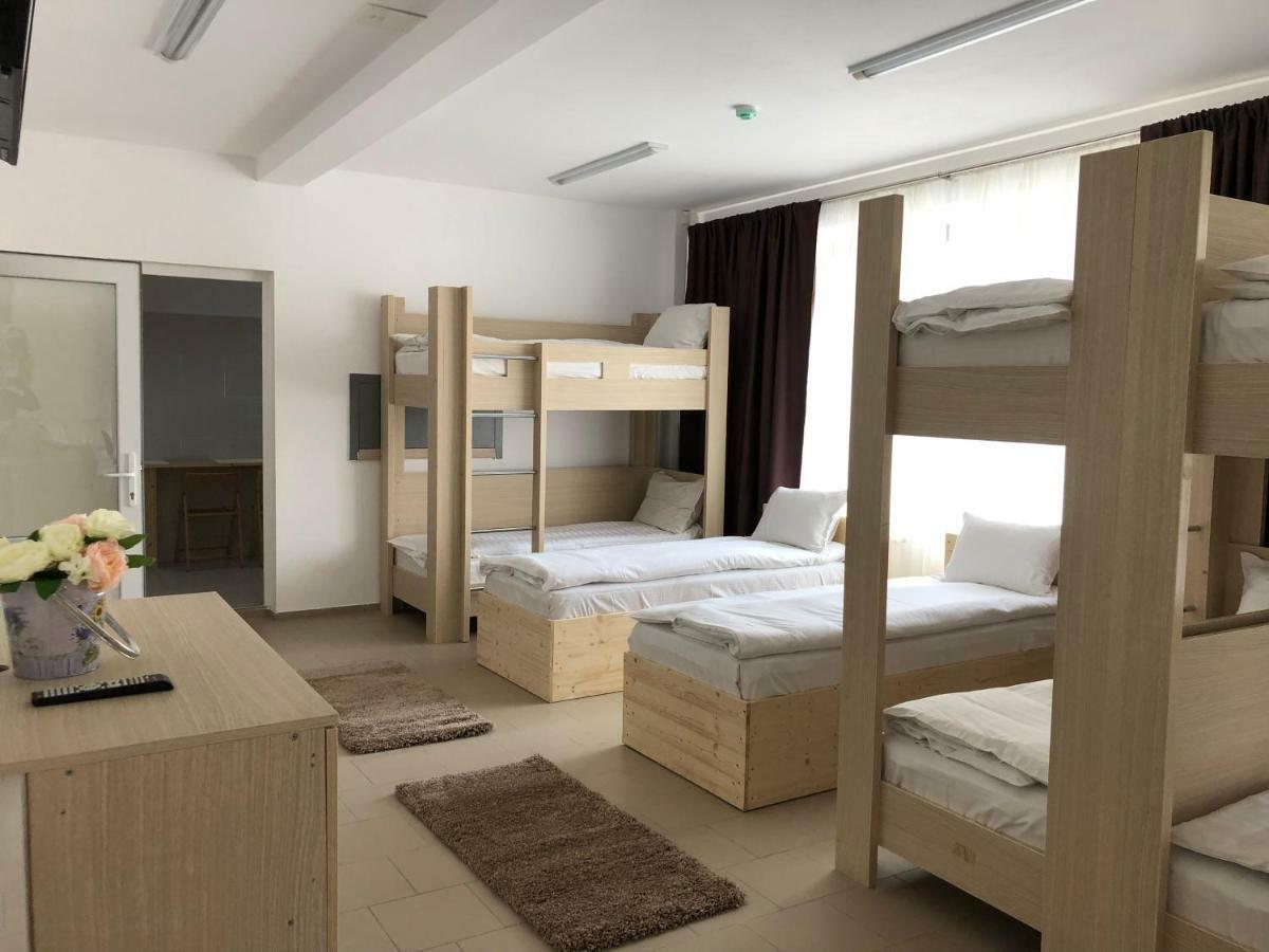 Hotel Nova Residence Popesti-Leordeni Экстерьер фото